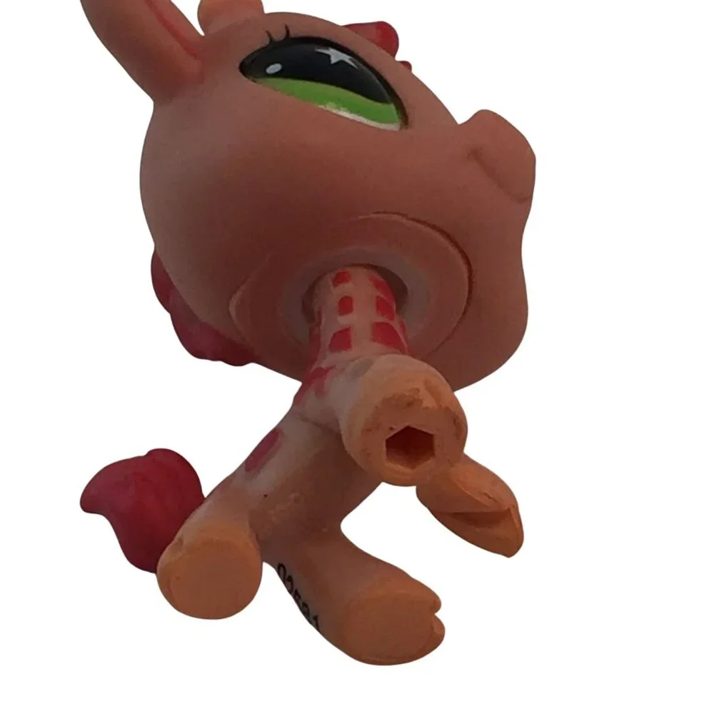 Littlest Pet Shop LPS 303‎ Twizzle Tallwater Giraffe 943 Green Star Eyes Giraffe